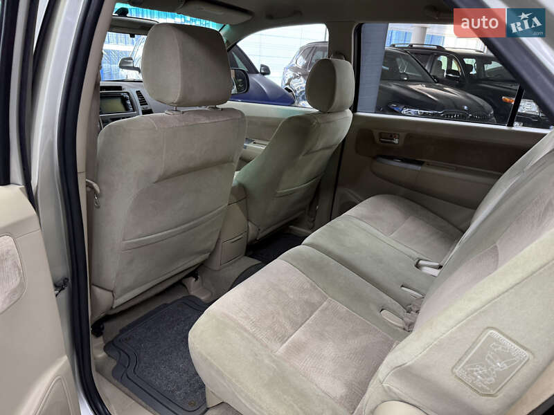 Внедорожник / Кроссовер Toyota Fortuner 2007 в Одессе
