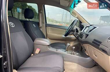 Позашляховик / Кросовер Toyota Fortuner 2013 в 