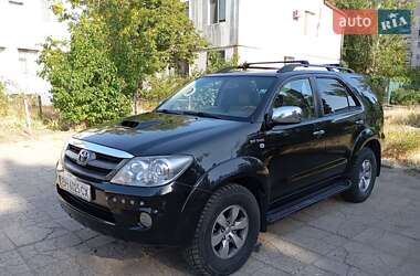 Позашляховик / Кросовер Toyota Fortuner 2006 в Одесі