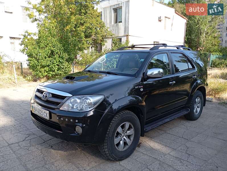 Toyota Fortuner 2006