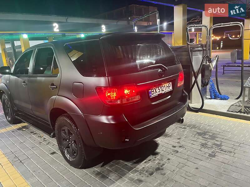 Позашляховик / Кросовер Toyota Fortuner 2008 в Харкові