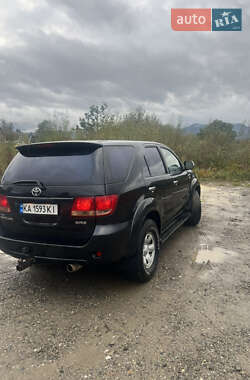 Позашляховик / Кросовер Toyota Fortuner 2006 в Рахові