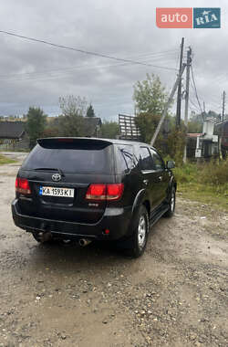 Позашляховик / Кросовер Toyota Fortuner 2006 в Рахові