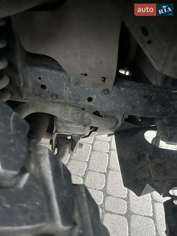 Внедорожник / Кроссовер Toyota Fortuner 2006 в Львове фото 10 Внедорожник / Кроссовер Toyota Fortuner 2006 в Львове