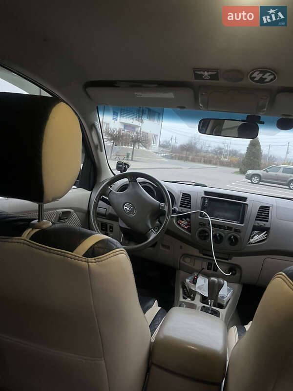 Внедорожник / Кроссовер Toyota Fortuner 2006 в Львове фото 19 Внедорожник / Кроссовер Toyota Fortuner 2006 в Львове