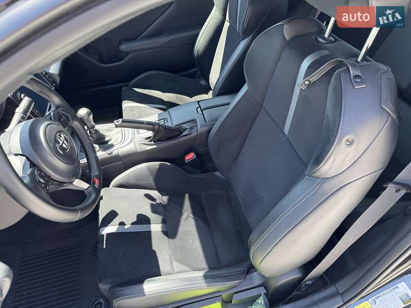 Купе Toyota GR86 2021 в Ужгороде