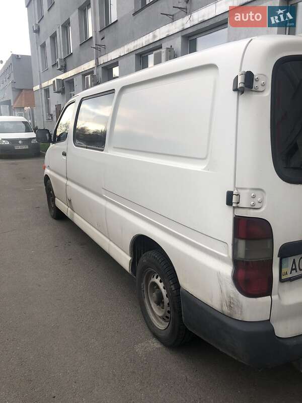 Мікровен Toyota Grand Hiace 2003 в Києві