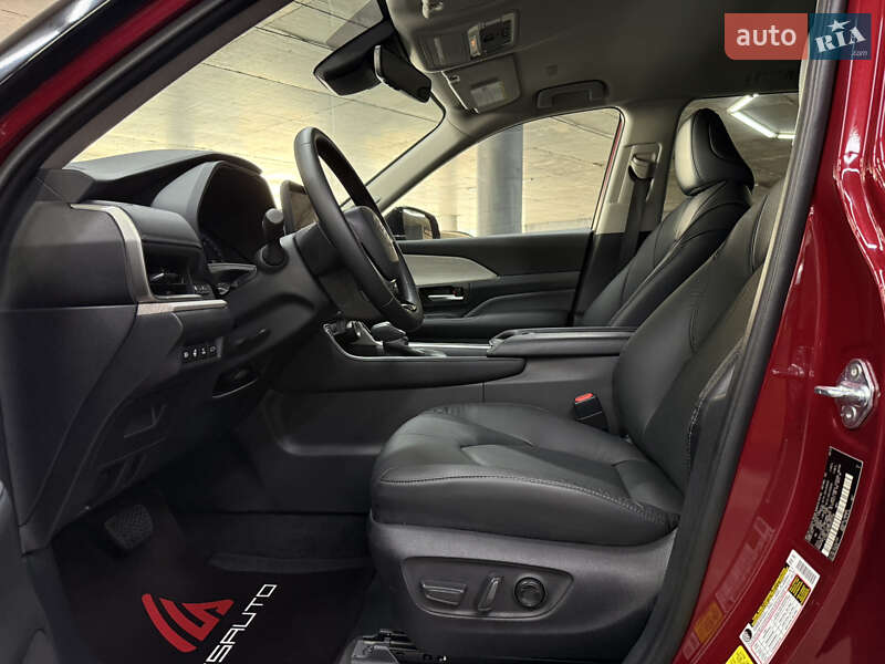 Внедорожник / Кроссовер Toyota Grand Highlander 2023 в Одессе