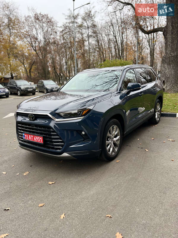 Внедорожник / Кроссовер Toyota Grand Highlander 2023 в Киеве