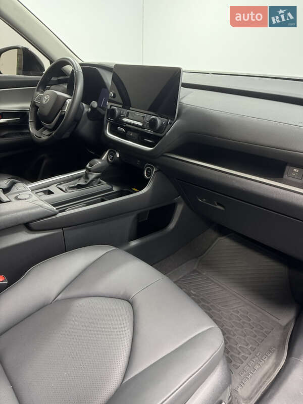 Внедорожник / Кроссовер Toyota Grand Highlander 2023 в Одессе фото 35 Внедорожник / Кроссовер Toyota Grand Highlander 2023 в Одессе