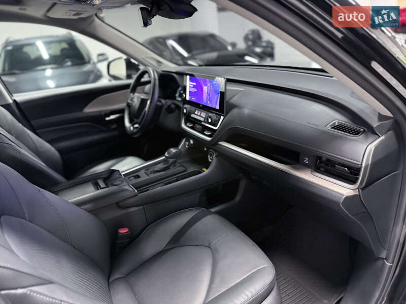 Внедорожник / Кроссовер Toyota Grand Highlander 2024 в Одессе