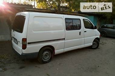 Грузопассажирский фургон Toyota Hiace 2003 в Белгороде-Днестровском