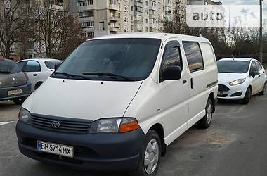 Вантажний фургон Toyota Hiace 2004 в Одесі