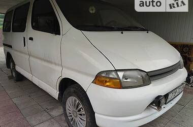 Мінівен Toyota Hiace 1996 в Харкові