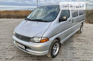 Минивэн Toyota Hiace 2001 в Одессе