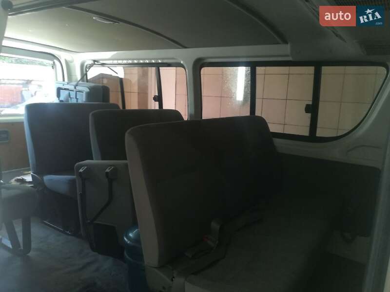 Мікровен Toyota Hiace 2008 в Краснограді