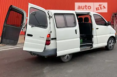 Toyota Hiace 2006