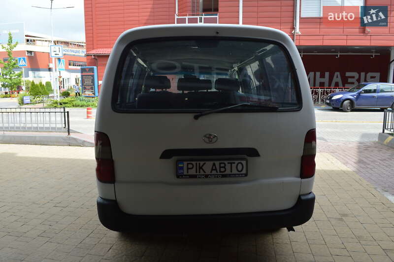 Мінівен Toyota Hiace 1998 в Львові