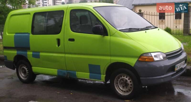 Toyota Hiace 1999