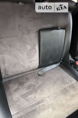 Мінівен Toyota Hiace 2006 в 