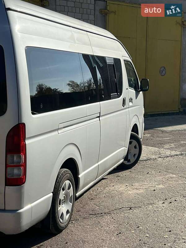 Мінівен Toyota Hiace 2008 в Коростені