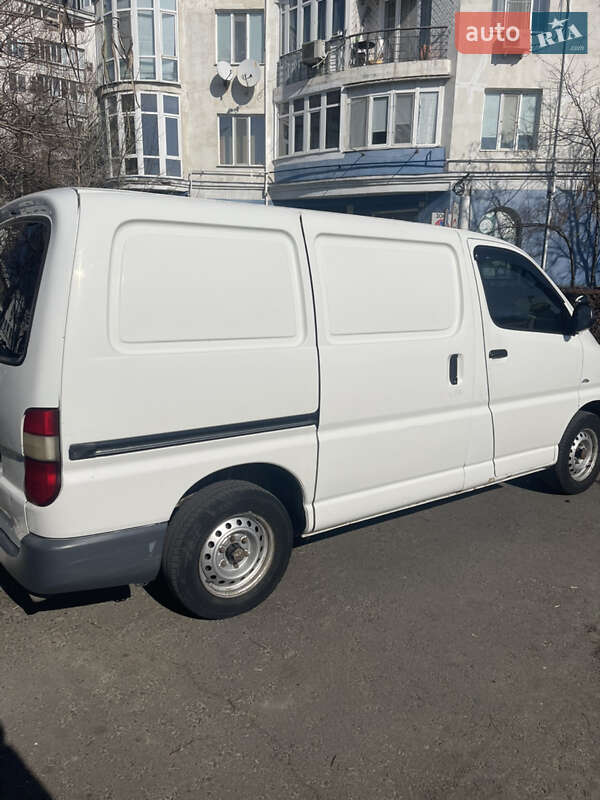 Універсал Toyota Hiace 2004 в Одесі