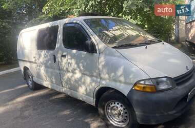 Мінівен Toyota Hiace 2000 в Одесі