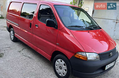 Вантажопасажирський фургон Toyota Hiace 2002 в Одесі