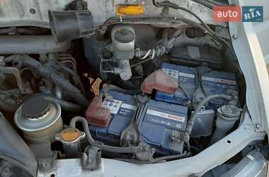 Мікровен Toyota Hiace 2003 в  фото 8 Мікровен Toyota Hiace 2003 в