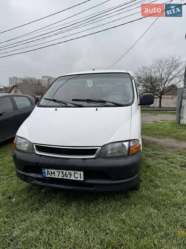 Toyota Hiace 1999