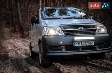 Минивэн Toyota Hiace 2008 в Киеве