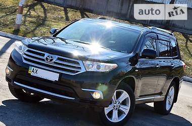 Внедорожник / Кроссовер Toyota Highlander 2011 в Харькове