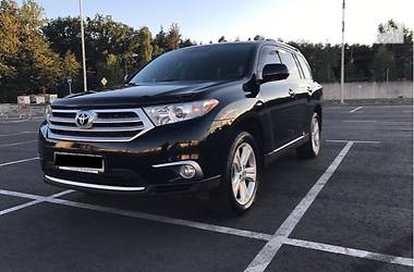 Внедорожник / Кроссовер Toyota Highlander 2011 в Киеве