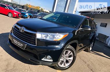 Внедорожник / Кроссовер Toyota Highlander 2015 в Киеве