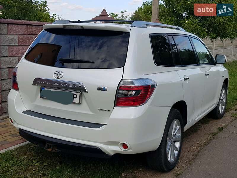 Позашляховик / Кросовер Toyota Highlander 2010 в Львові
