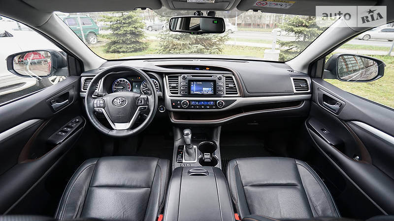 Внедорожник / Кроссовер Toyota Highlander 2016 в Львове
