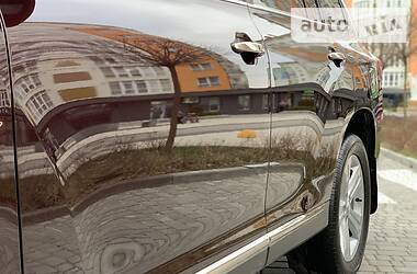 Позашляховик / Кросовер Toyota Highlander 2013 в 