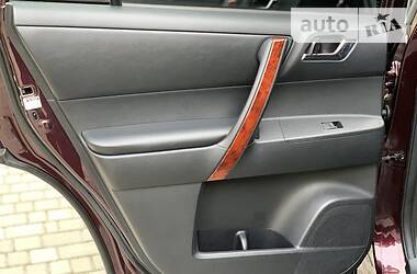 Позашляховик / Кросовер Toyota Highlander 2013 в 