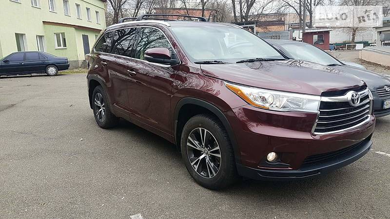 Позашляховик / Кросовер Toyota Highlander 2016 в Києві