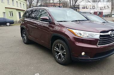 Внедорожник / Кроссовер Toyota Highlander 2016 в 