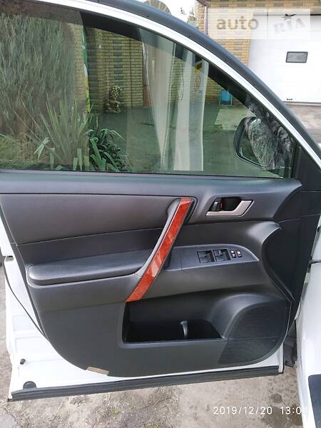 Позашляховик / Кросовер Toyota Highlander 2011 в Томаківці
