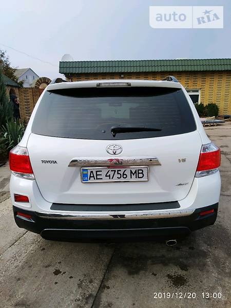 Позашляховик / Кросовер Toyota Highlander 2011 в Томаківці