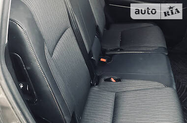 Внедорожник / Кроссовер Toyota Highlander 2015 в 