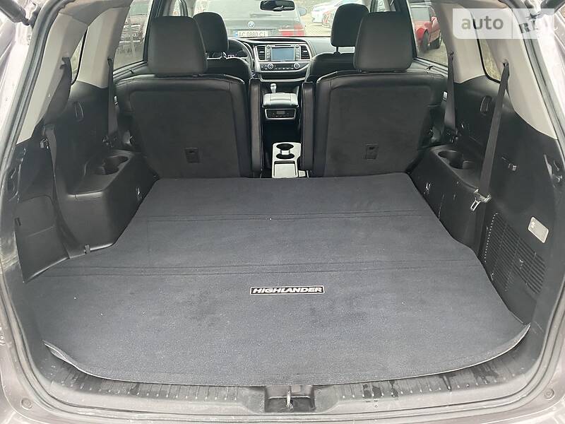 Позашляховик / Кросовер Toyota Highlander 2015 в Луцьку