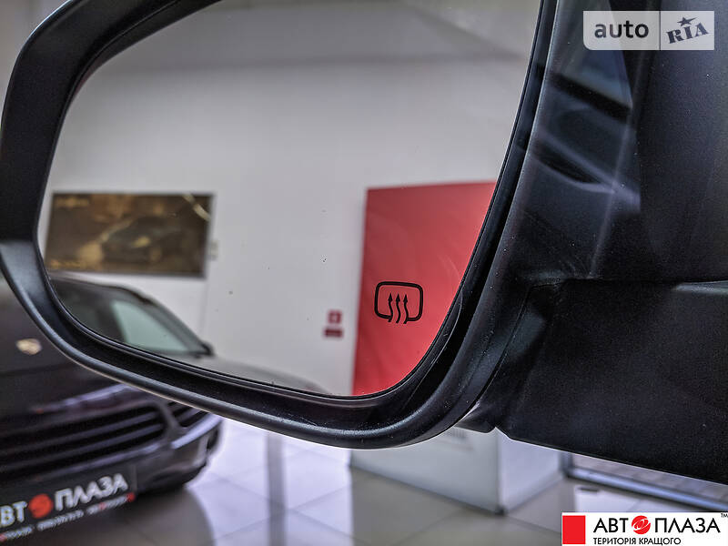 Позашляховик / Кросовер Toyota Highlander 2015 в Чернівцях