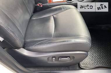 Позашляховик / Кросовер Toyota Highlander 2014 в 