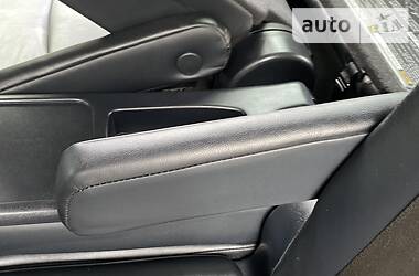 Позашляховик / Кросовер Toyota Highlander 2014 в 