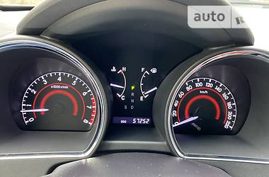Позашляховик / Кросовер Toyota Highlander 2014 в 