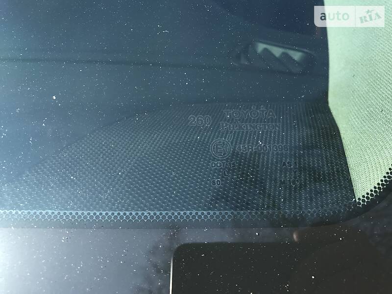 Позашляховик / Кросовер Toyota Highlander 2014 в Києві