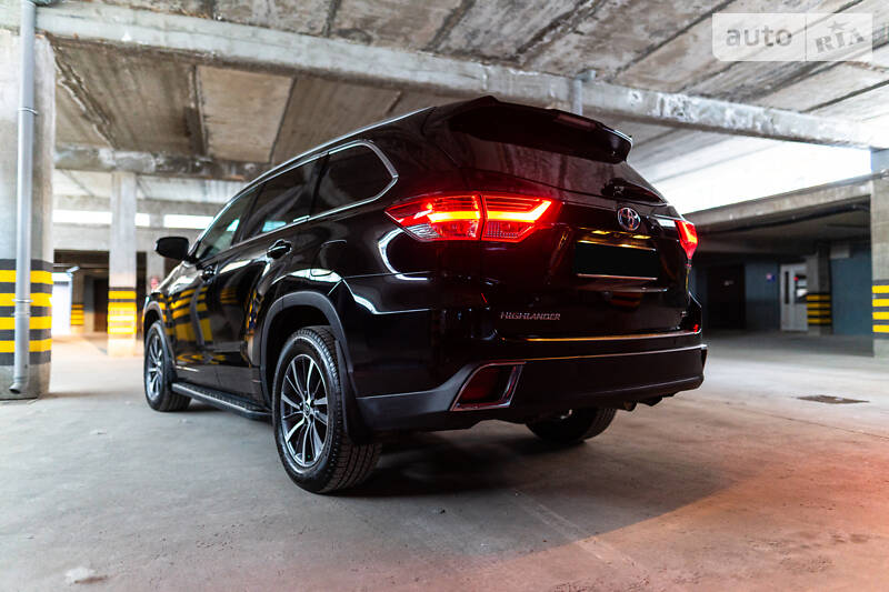 Позашляховик / Кросовер Toyota Highlander 2018 в Івано-Франківську фото 4 Позашляховик / Кросовер Toyota Highlander 2018 в Івано-Франківську